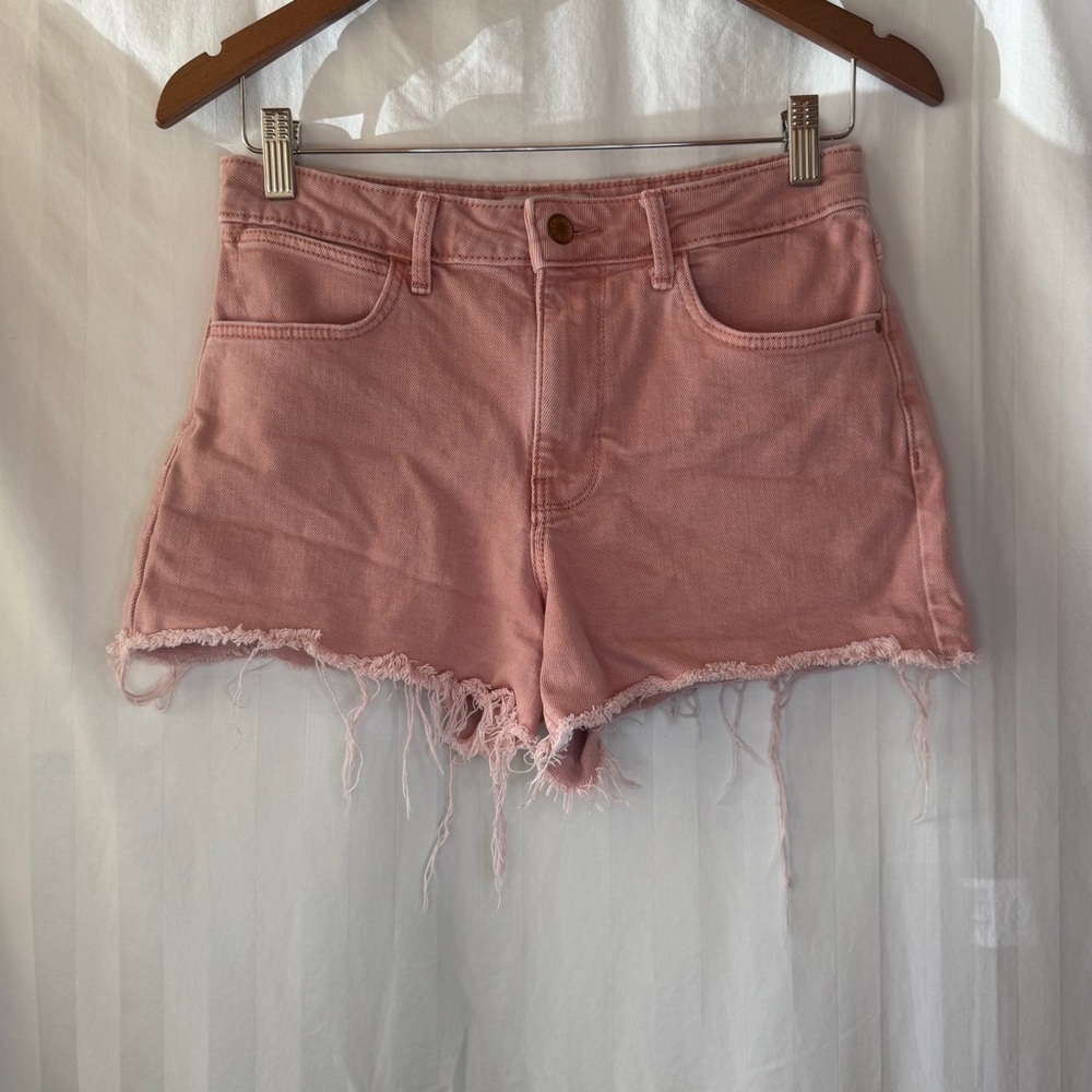 Wrangler Mid Rise Vintage Shorts Cut Off Pink Denim Women 26 Raw Hem Cotton READ